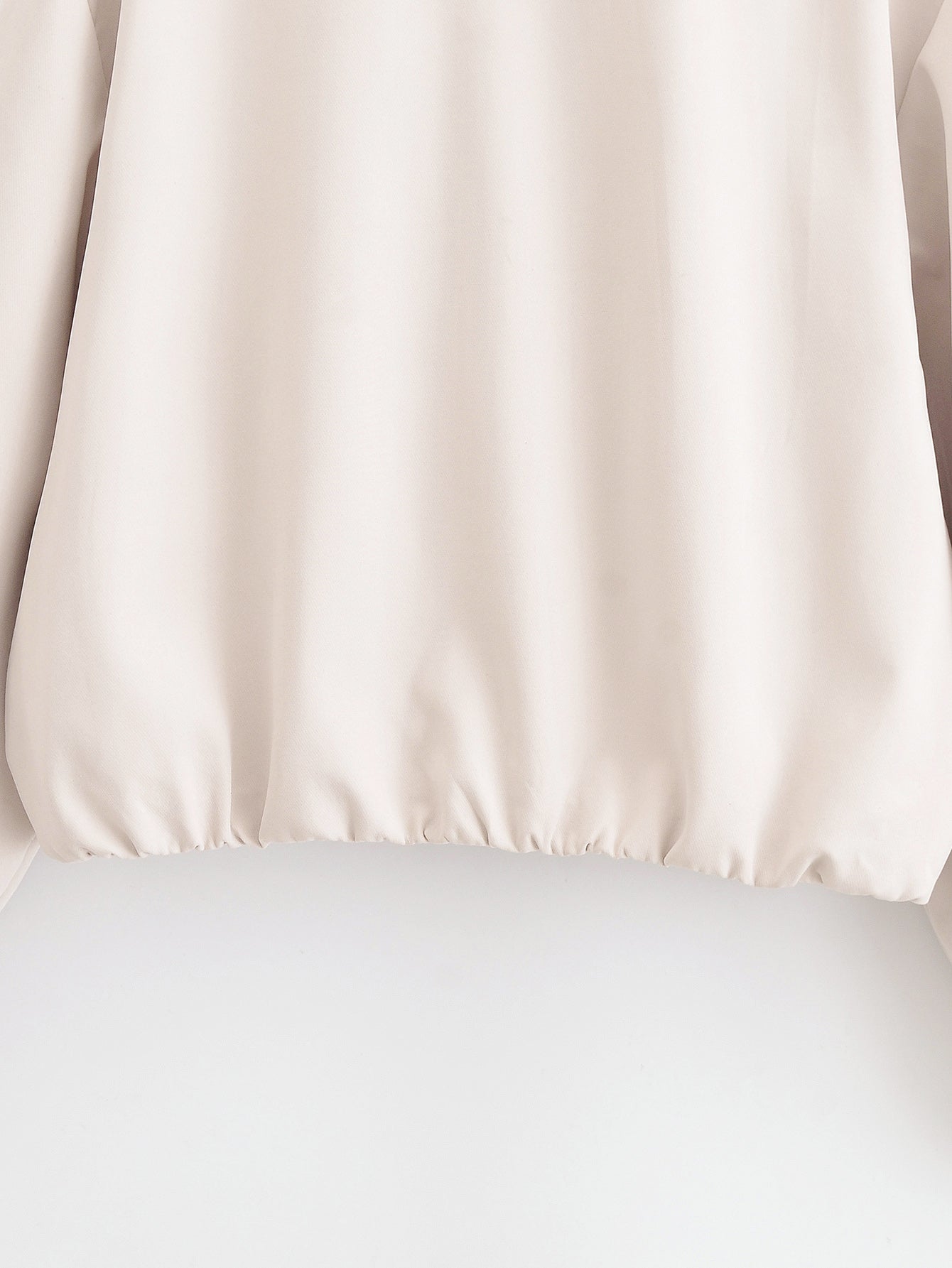 Jaqueta A Sentinela de Hawkins: Bomber Exclusiva TRAF - Atitude e Conforto Vintage.