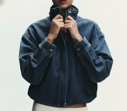 Jaqueta de Hawkins: Bomber Jeans Vintage Oversized.